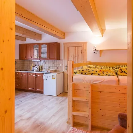 Mezi Stromy Apartamento