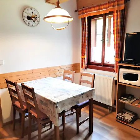 Mezi Stromy Apartamento